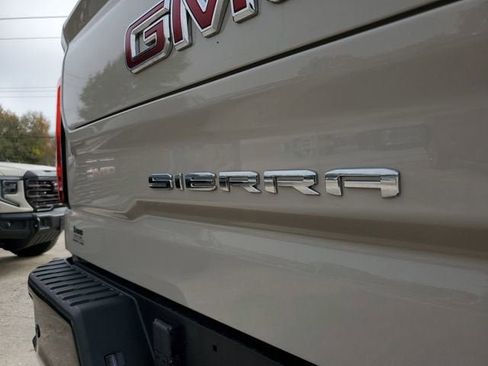 New 2026 GMC Sierra 1500 AT4X AWD/4WD image 8