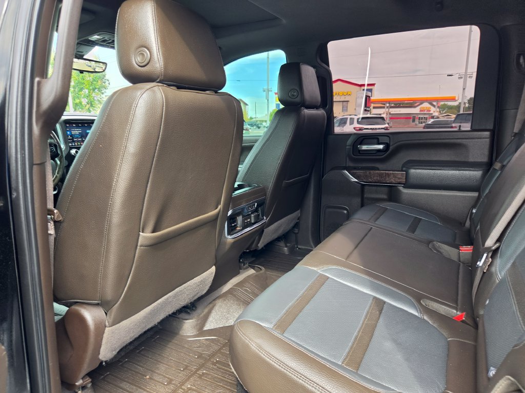 Used 2020 GMC Sierra 2500 Denali w/ Denali Ultimate Package AWD/4WD image 24