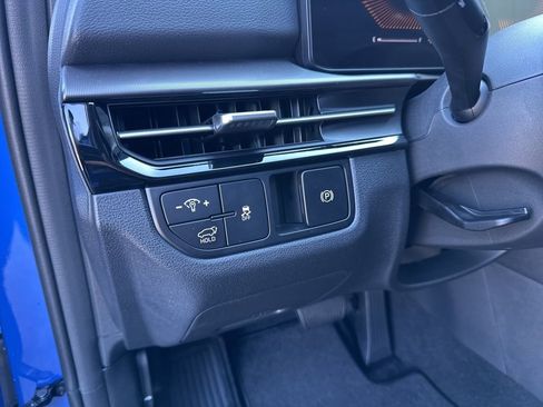 New 2026 Kia Sportage EX w/ EX Panorama Roof Package image 32