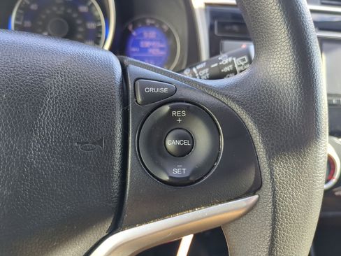 Used 2020 Honda Fit LX image 21