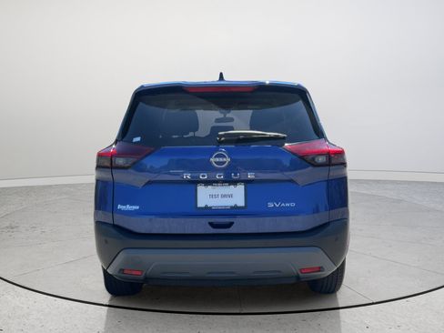 Used 2023 Nissan Rogue SV AWD/4WD image 8