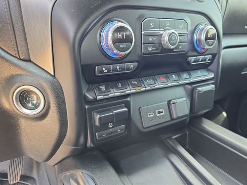 Used 2022 GMC Sierra 3500 Denali AWD/4WD image 25