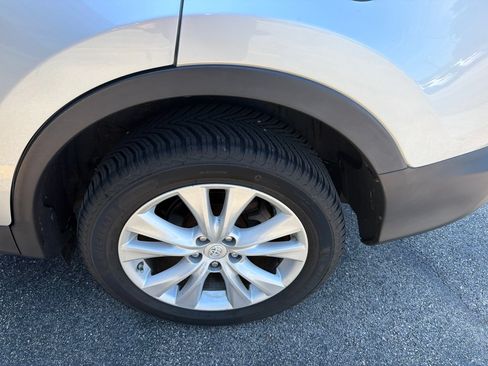 Used 2015 Toyota RAV4 Limited w/ Technology Package AWD/4WD image 4