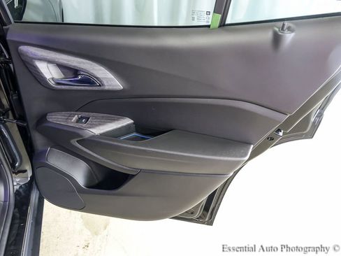 Used 2025 Chevrolet Trax LT FWD image 20