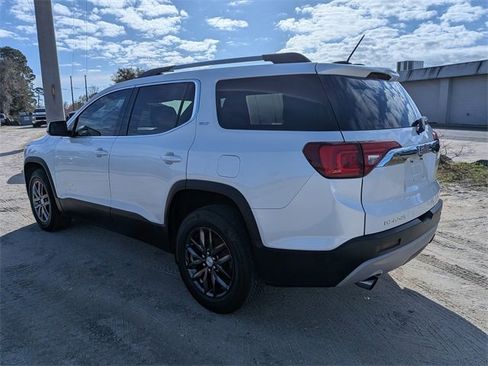 Used 2017 GMC Acadia SLT image 5