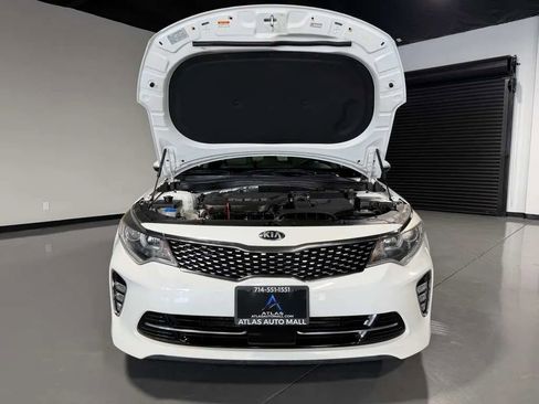 Used 2018 Kia Optima EX w/ Technology Package FWD image 7