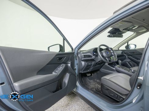 Used 2024 Subaru Crosstrek 2.0i Premium AWD/4WD image 11