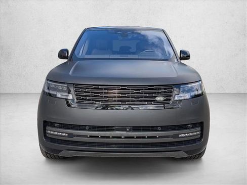 Used 2023 Land Rover Range Rover SE image 2