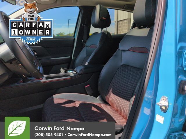 Used 2025 Nissan Kicks SR w/ SR Premium Package AWD/4WD image 24