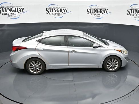 Used 2014 Hyundai Elantra SE w/ Option Group 02 image 16