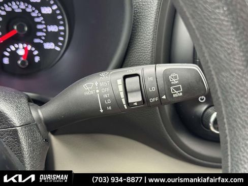 Used 2022 Kia Soul LX image 18