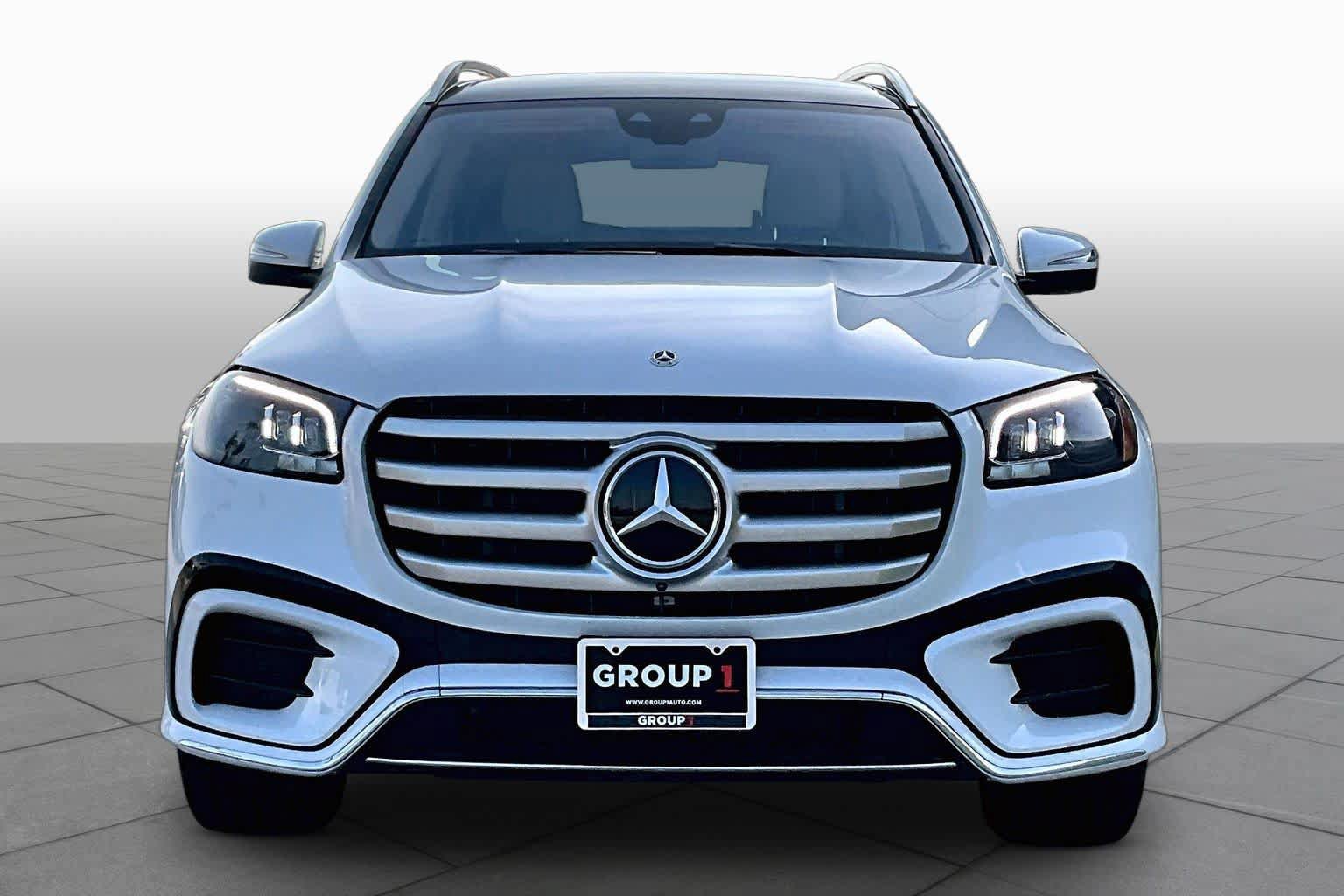 Used 2025 Mercedes-Benz GLS 450 4MATIC image 4