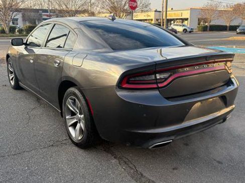 Used 2018 Dodge Charger SXT Plus w/ Navigation & Travel Group image 5
