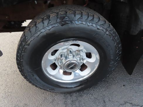 Used 1999 Ford F250 Lariat image 11