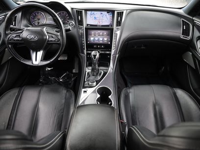 Used 2017 INFINITI Q60 Red Sport 400