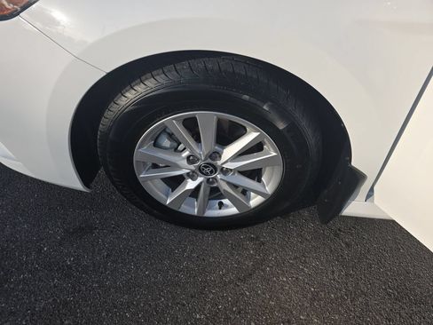Used 2025 Toyota Camry LE FWD image 25
