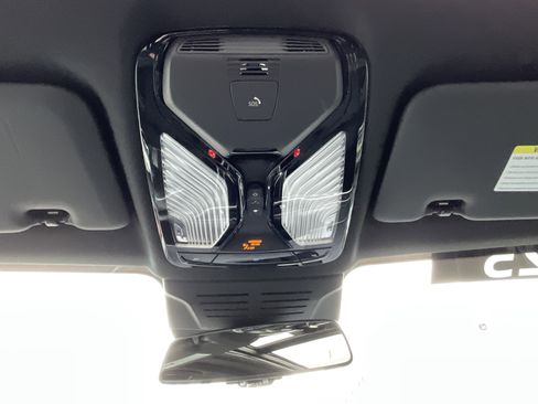 Certified 2025 BMW X5 xDrive50e w/ M Sport Package image 20