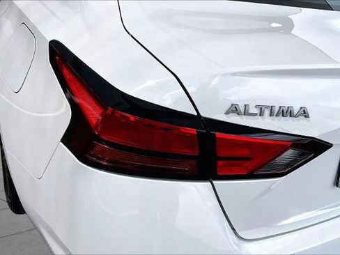 Certified 2025 Nissan Altima 2.5 SV FWD image 28