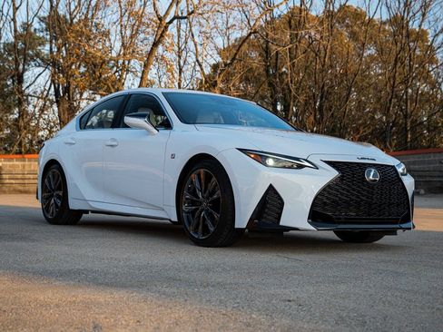 Used 2022 Lexus IS 350 F Sport image 7