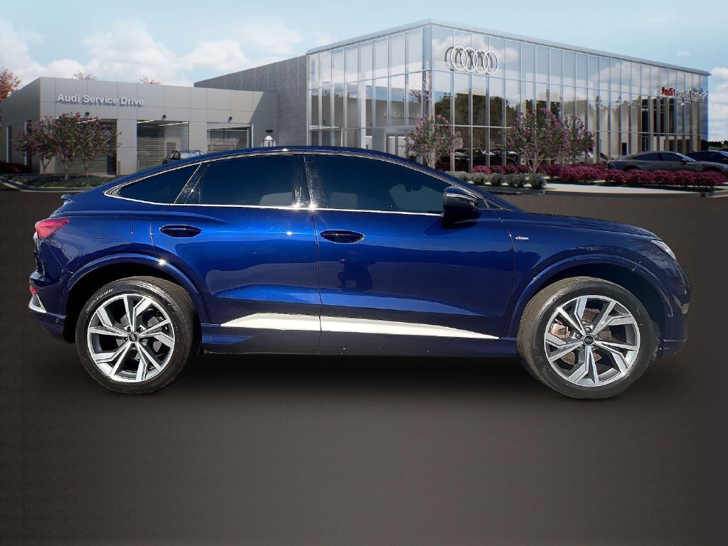 Used 2023 Audi Q4 e-tron Premium Plus w/ Premium Plus AWD/4WD image 8