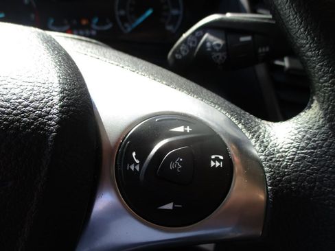 Used 2023 Ford Transit Connect XLT image 21