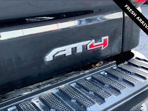 Used 2024 GMC Sierra 1500 AT4 w/ Technology Package image 24