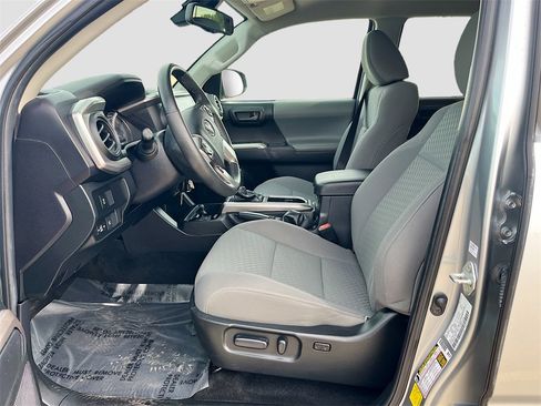 Used 2022 Toyota Tacoma SR5 image 21
