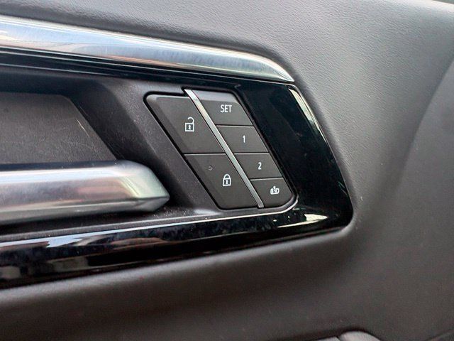Used 2025 Chevrolet Tahoe LT AWD/4WD image 26