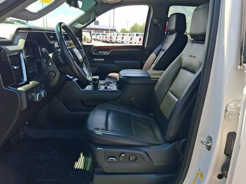 Used 2023 GMC Sierra 1500 Denali w/ Denali Reserve Package AWD/4WD image 14