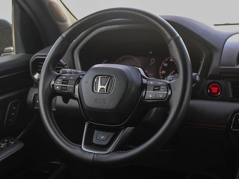 Used 2024 Honda Pilot TrailSport image 16