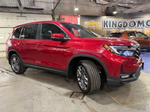 Used 2023 Honda Passport EX-L image 4