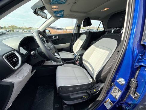 New 2026 Hyundai Venue SEL image 12