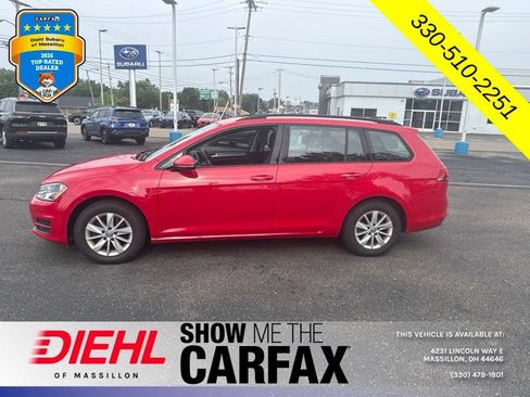 Used 2015 Volkswagen Golf S FWD image 3
