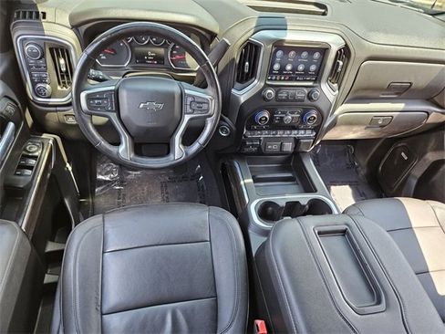 Used 2021 Chevrolet Silverado 1500 LT Trail Boss w/ Convenience Package II image 7