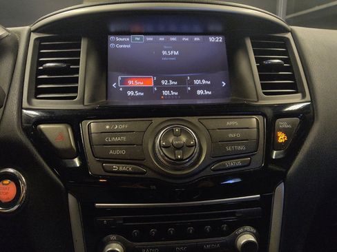 Used 2020 Nissan Pathfinder SV FWD image 25