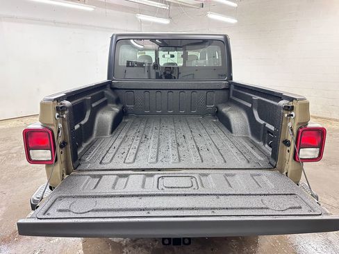 New 2026 Jeep Gladiator Sport image 13