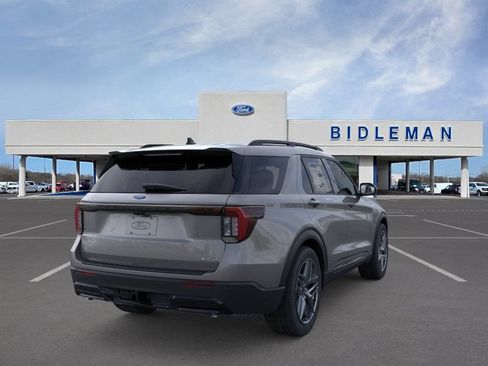 New 2026 Ford Explorer ST-Line w/ ST-Line Street Pack AWD/4WD image 9