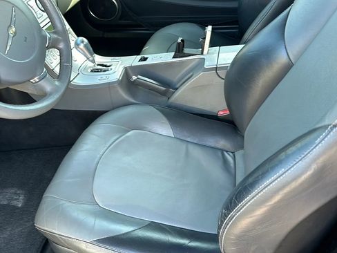Used 2005 Chrysler Crossfire Limited image 11