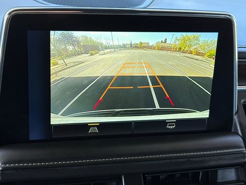 Used 2023 Chevrolet Suburban Premier image 26