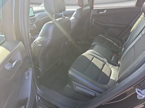 Used 2025 Ford Escape SE FWD image 9