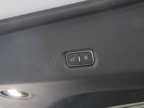 Used 2025 Ford Expedition Tremor AWD/4WD image 34
