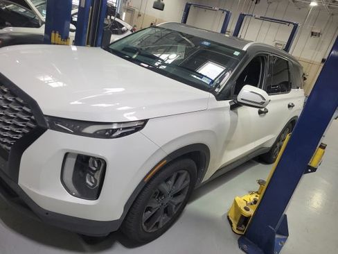 Used 2022 Hyundai Palisade SEL w/ Premium Package FWD image 1