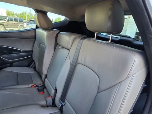 Used 2017 Hyundai Santa Fe Sport FWD image 30