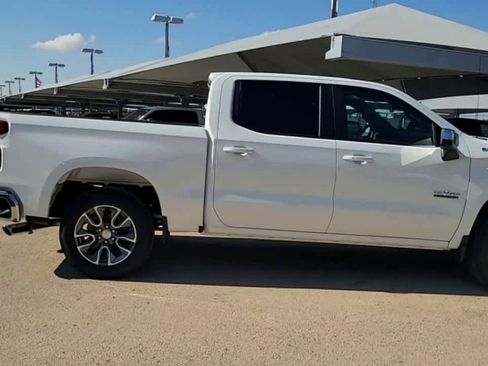 New 2026 Chevrolet Silverado 1500 LT image 2