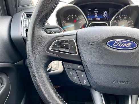 Used 2018 Ford Escape SEL w/ Ford Safe & Smart Package FWD image 10