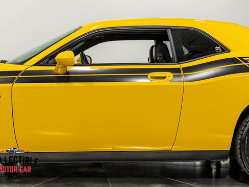 Used 2010 Dodge Challenger R/T RWD image 34