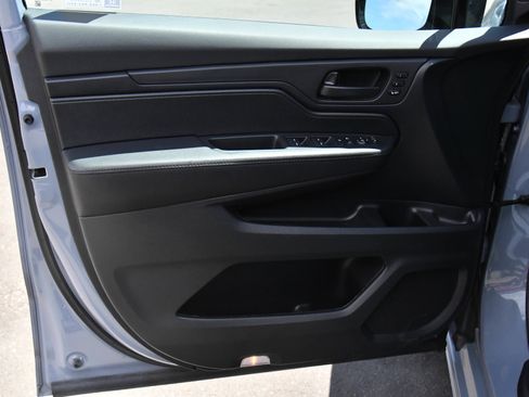 Used 2023 Honda Odyssey Sport image 14
