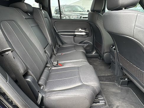 Used 2023 Mercedes-Benz GLB 250 4MATIC image 26