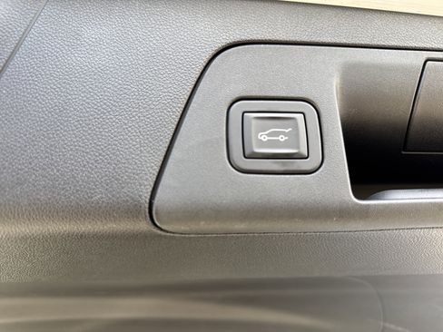 Used 2025 Buick Envision Sport Touring image 33