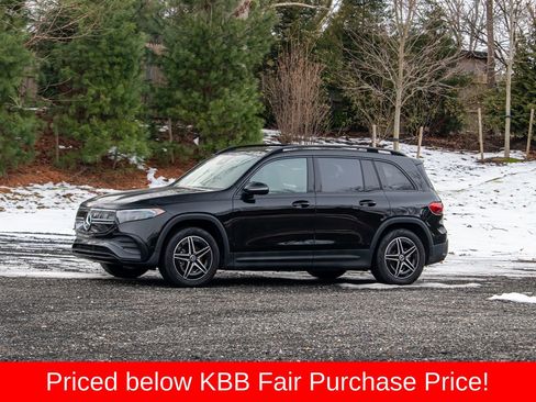 Used 2023 Mercedes-Benz EQB 300 4MATIC w/ AMG Night Package image 3